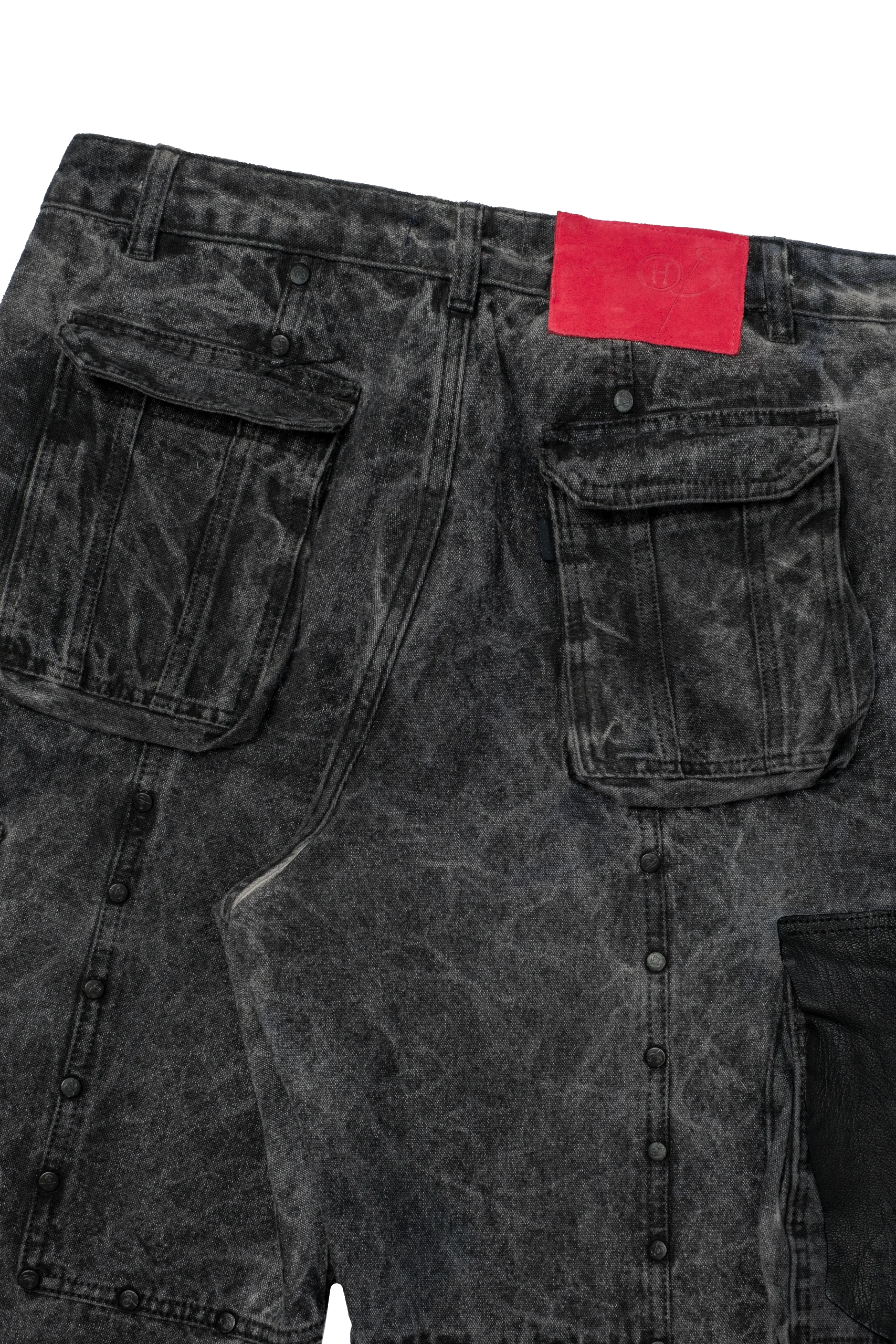 16 CARGO // PANTS