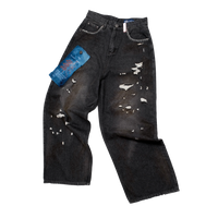 11 GRAY // JEANS
